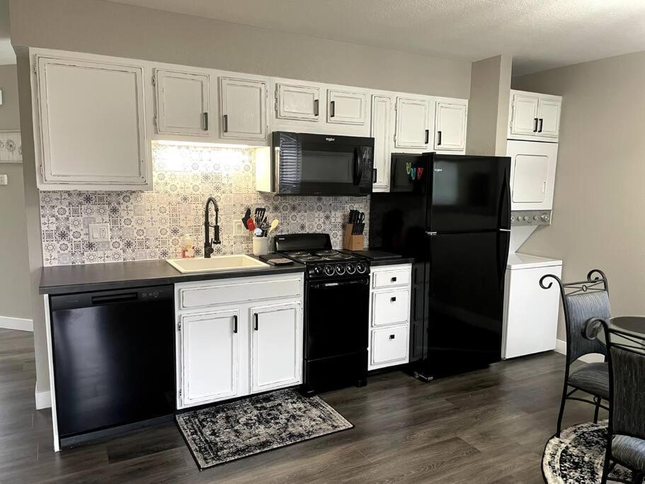New Remodeled Luxury Condo By The Lake, No Stairs! Branson Kültér fotó
